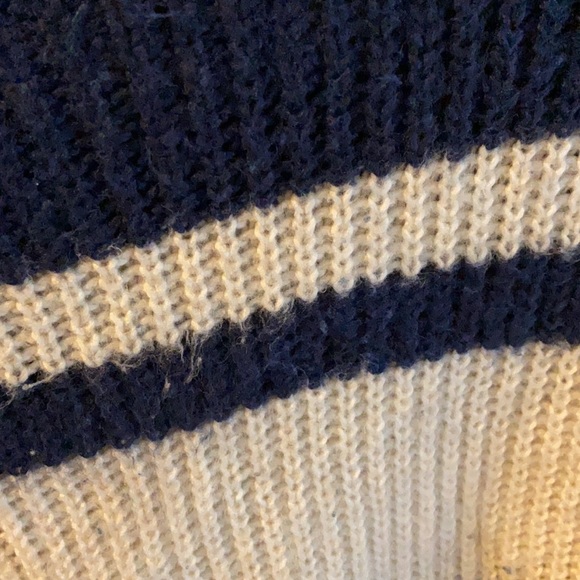 Navy and White Oversized Sweater - Picture 4 of 4